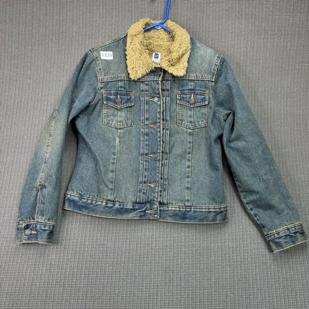 GAP Vintage 2002 Women's Size Medium Faux Fur Sherpa Lined Denim Jean Jacket - Picture 1 of 9